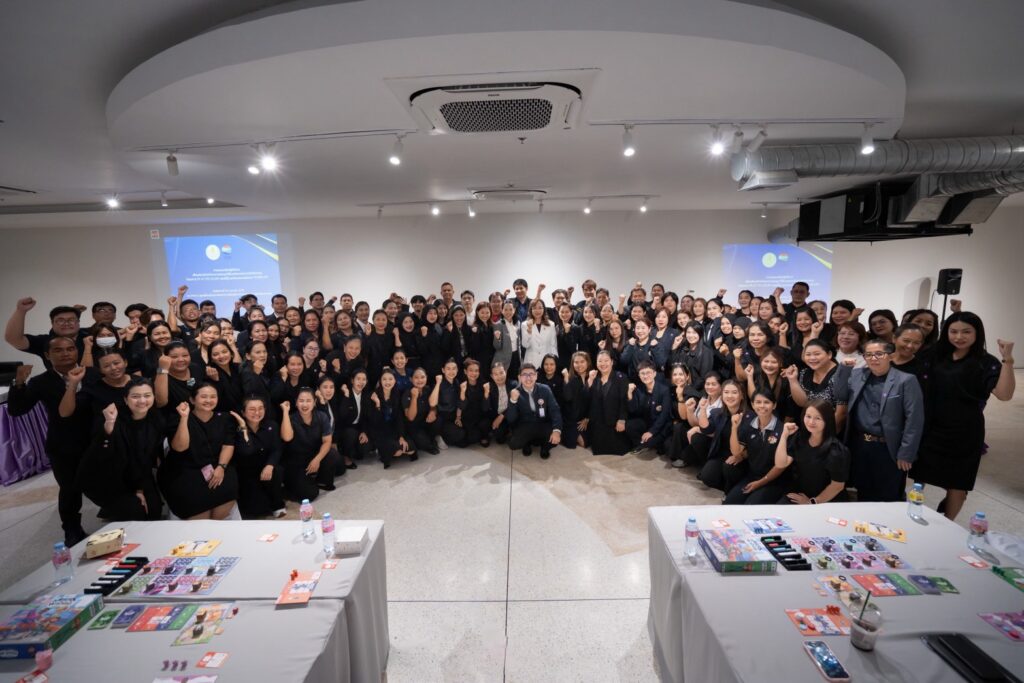 684453627_122217007400313138_957952946621074034_n-1024x683 เข้าร่วมการอบรมเชิงปฏิบัติการเพื่อเสริมสร้างทักษะการประยุกต์ใช้บอร์ดเกมในการจัดกิจกรรม โครงการ Play to Learn เล่นให้รู้ และรับมอบบอร์ดเกม Wishlist