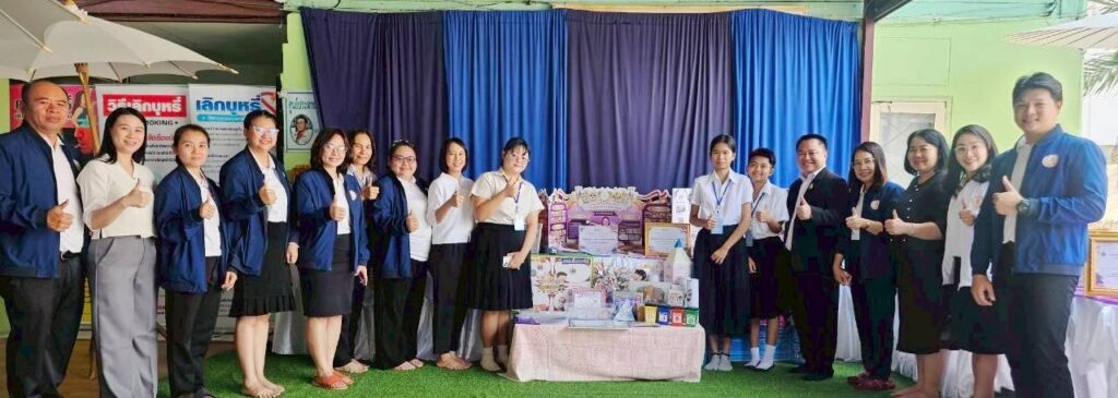 687759163_122209278530571109_6156380408351808720_n-1024x365 ร่วมต้อนรับและให้ข้อมูลการประเมินผลงานโครงการสถานศึกษาสีขาว ปลอดยาเสพติดและอบายมุข ปีการศึกษา 2568