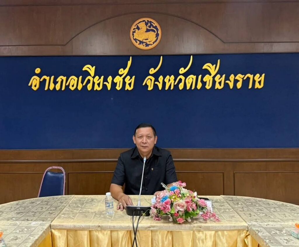 704387073_122211247298571109_857272991847851609_n-1024x847 สาธิตและสอนการประดิษฐ์ดอกไม้จันทน์