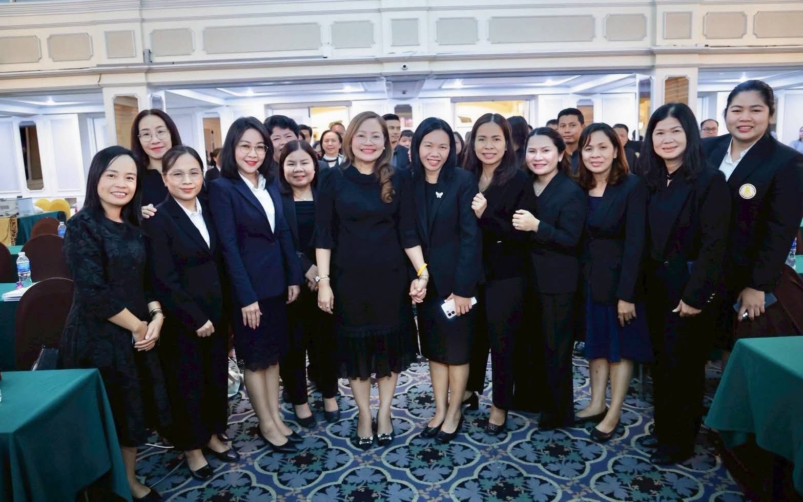 2 การอบรมพัฒนาศักยภาพบุคลากรสังกัด สกร.