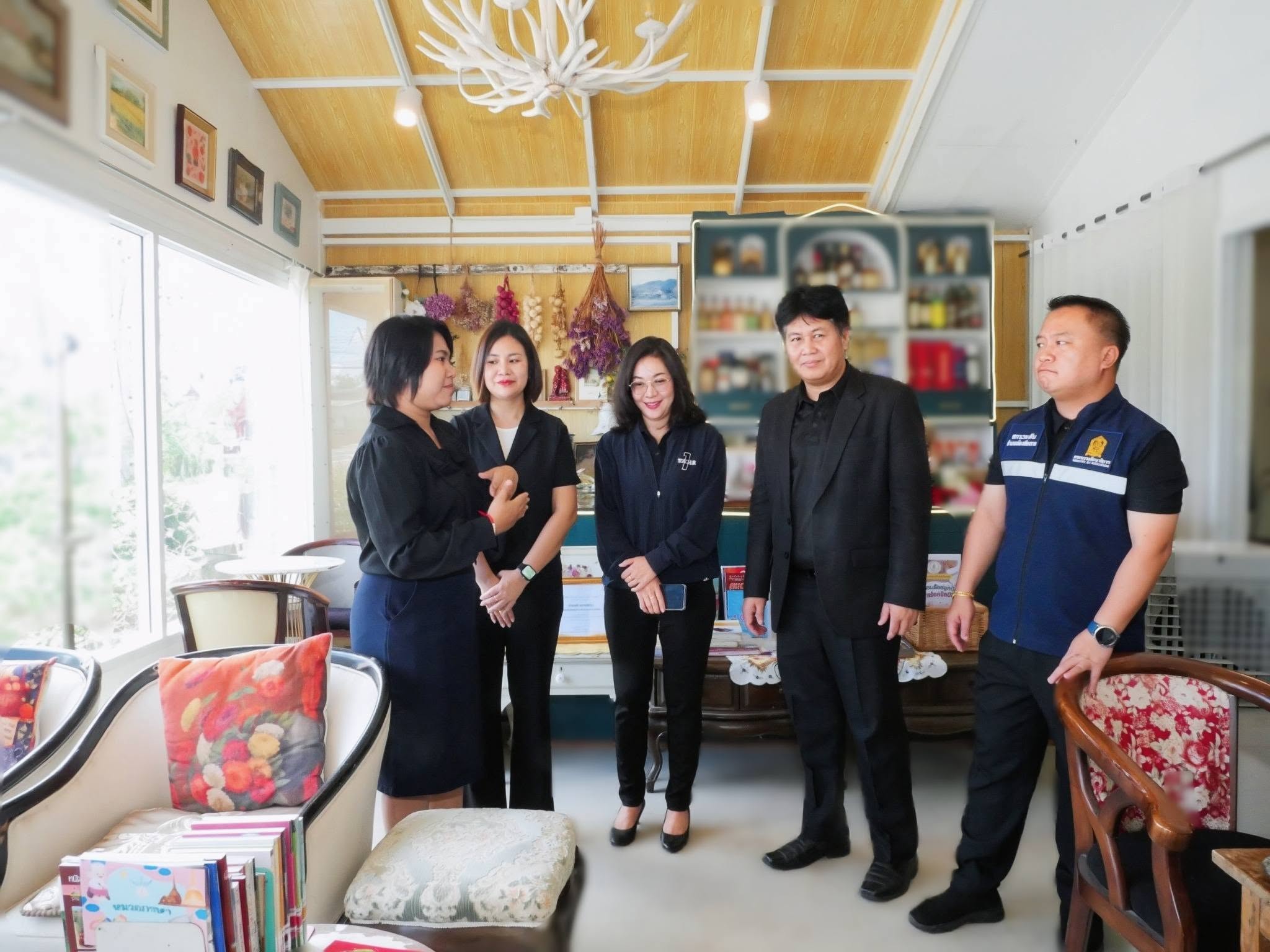 724672751_27970068885932819_2705440729171656785_n ประเมินคัดเลือกมุมหนังสือหมู่บ้านดีเด่น (Co-Reading Space) ประจำปีงบประมาณ พ.ศ. 2569