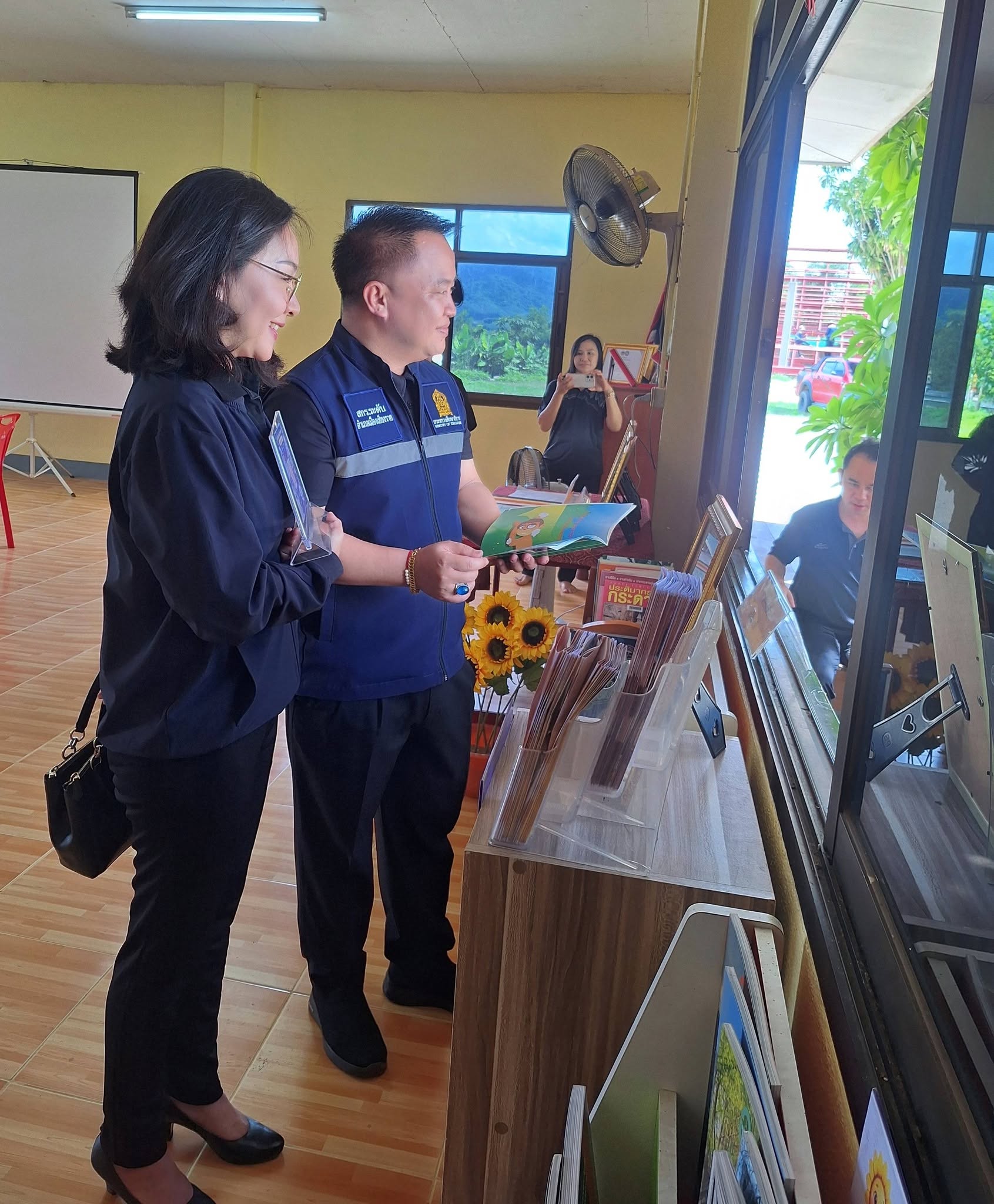 725120579_27970075092598865_5983682695007862766_n ประเมินคัดเลือกมุมหนังสือหมู่บ้านดีเด่น (Co-Reading Space) ประจำปีงบประมาณ พ.ศ. 2569