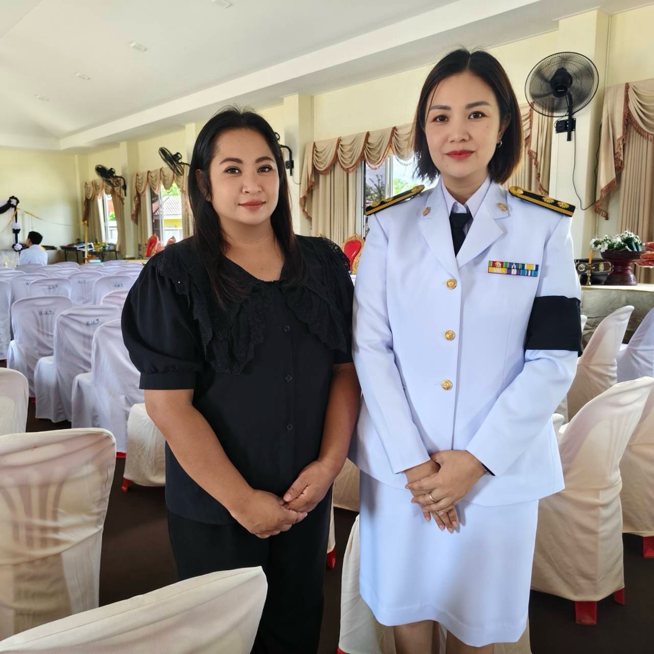 S__19734534_0 กิจกรรมประดิษฐ์ดอกไม้จันทน์ได้จัดทำเพื่อน้อมรำลึกในพระมหากรุณาธิคุณสมเด็จพระนางเจ้าสิริกิติ์ พระบรมราชินีนาถ พระบรมราชชนนีพันปีหลวง